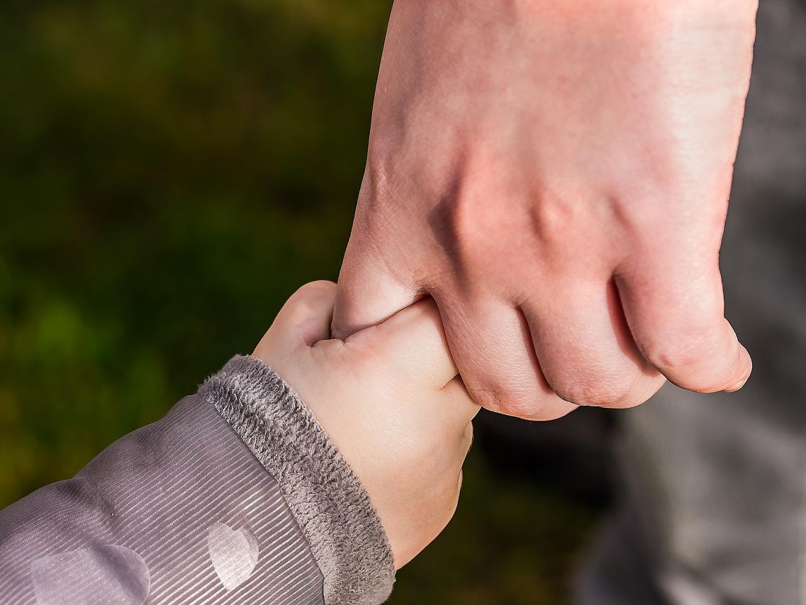 Ile kosztuje adopcja dziecka w Polsce?